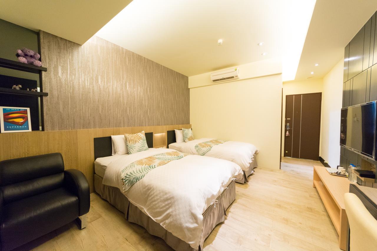 W Hostel Тайнань Экстерьер фото