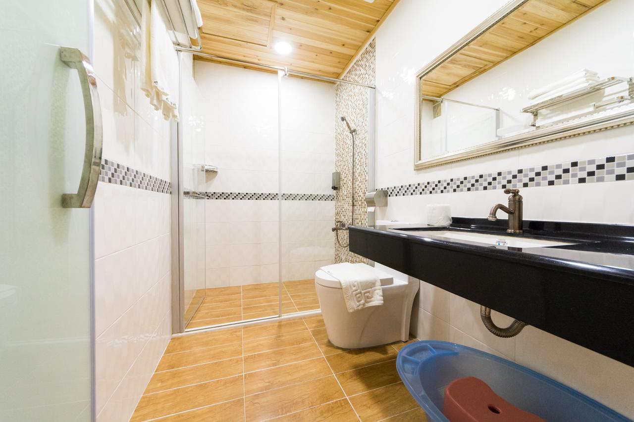W Hostel Тайнань Экстерьер фото