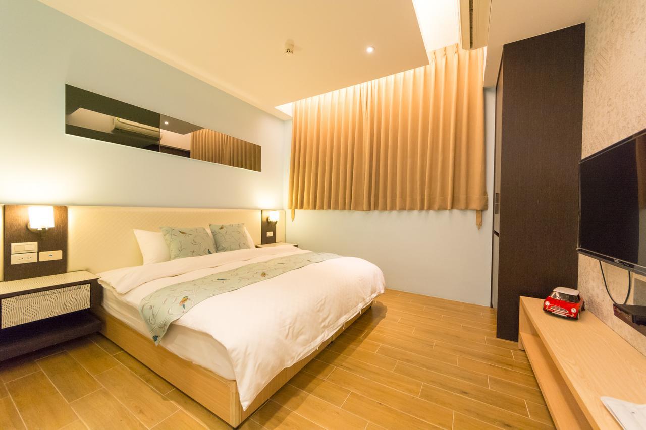 W Hostel Тайнань Экстерьер фото